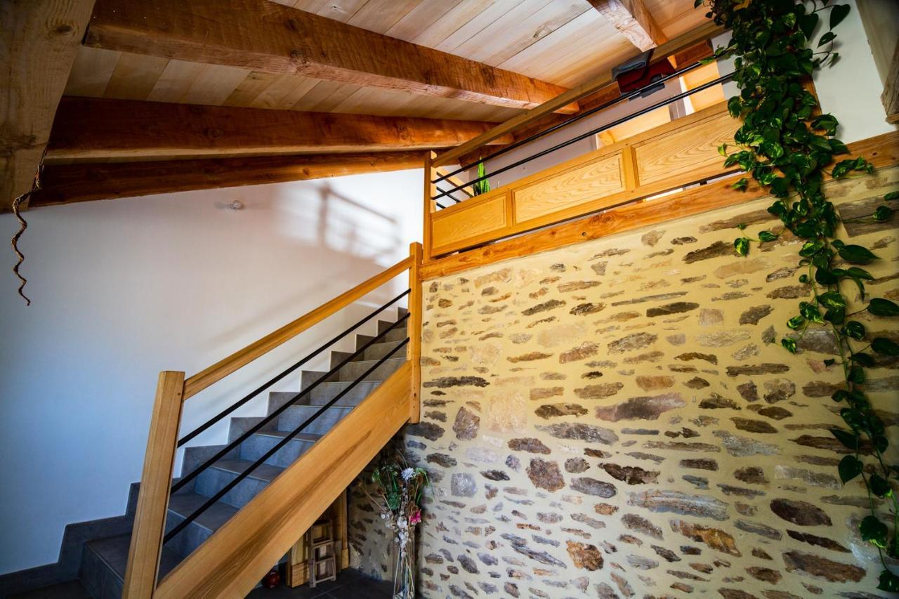 Appartement Charmant A Saint Come D'Olt Vue Montagne 80 M² Balconc Exterior photo