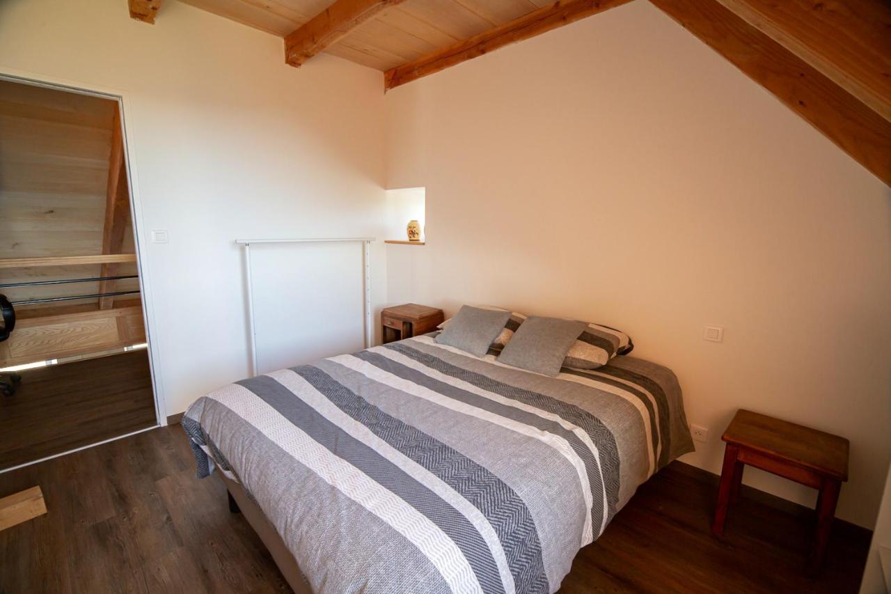 Appartement Charmant A Saint Come D'Olt Vue Montagne 80 M² Balconc Exterior photo